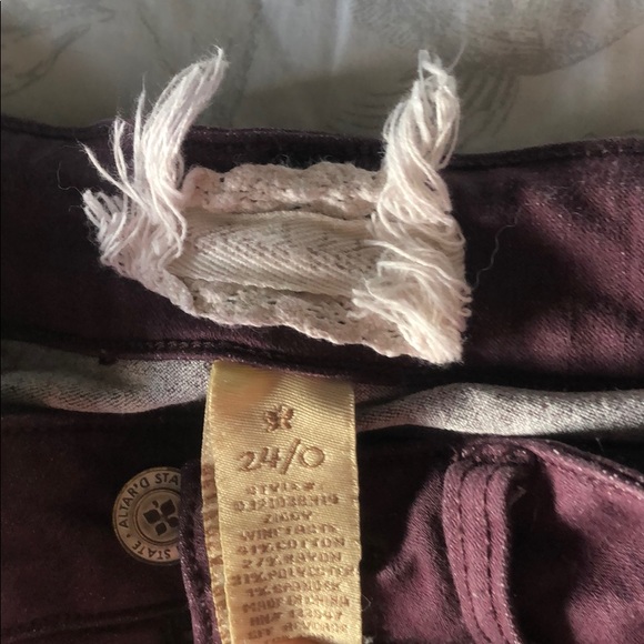 Burgundy jeans - Picture 3 of 3